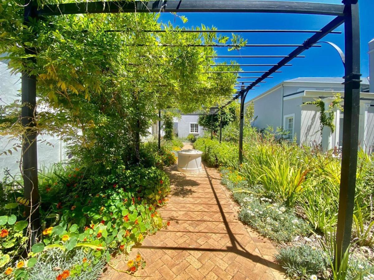 Banhoek Corner Guesthouse Stellenbosch Extérieur photo
